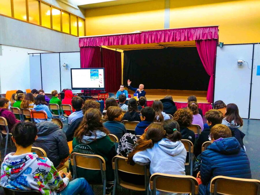 scuola-media-dalla-chiesa-roma-tour-libro-ucraina-russia-petruccelli-ilcosmopolitico
